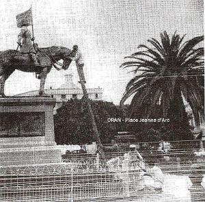 CA c- 13- Place du Sacre-Coeur et statue Jeanne d' Arc